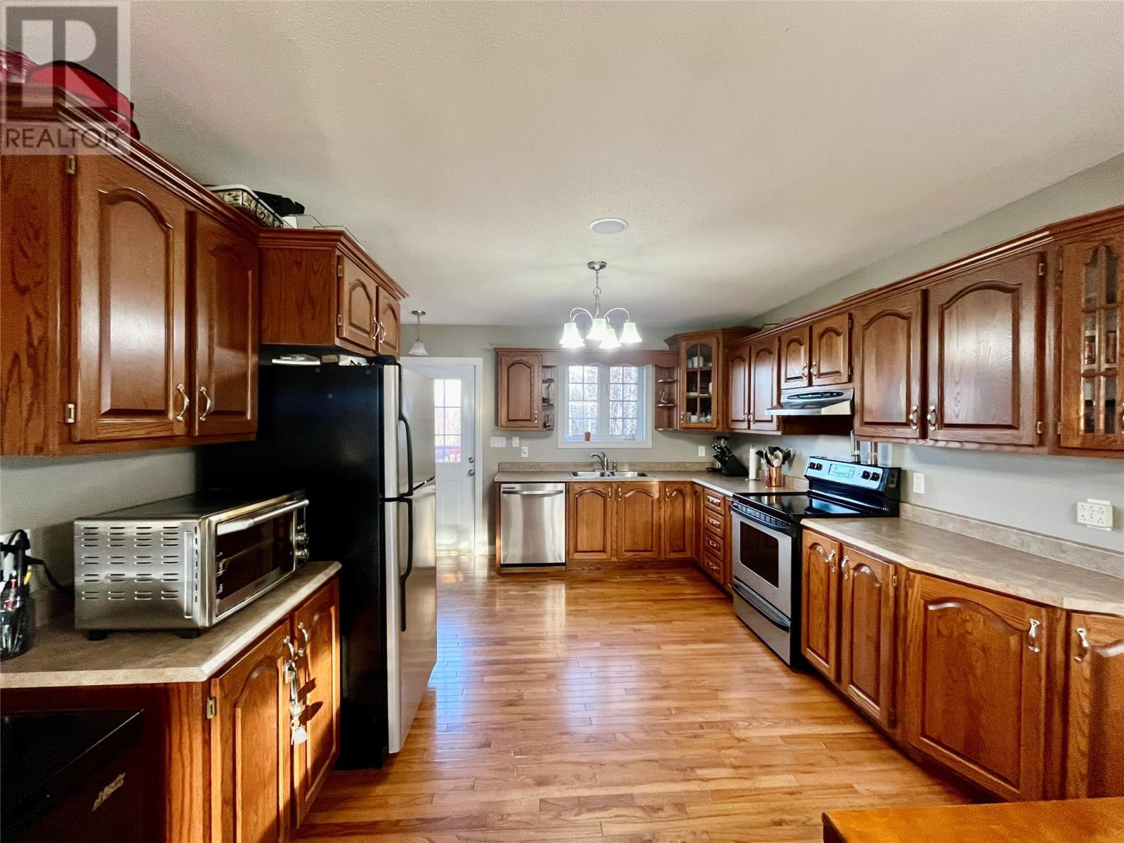 17 Hillview Avenue, Pasadena, NL - Indoor Photo Showing Kitchen