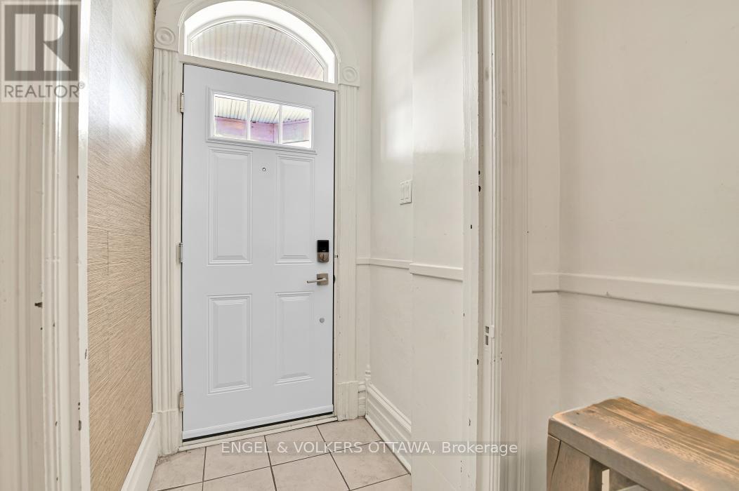 104 King Edward Avenue, Ottawa, ON - Indoor Photo Showing Other Room