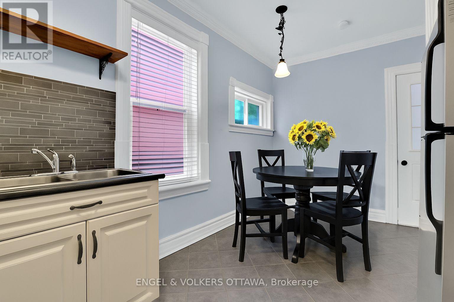 104 King Edward Avenue, Ottawa, ON - Indoor