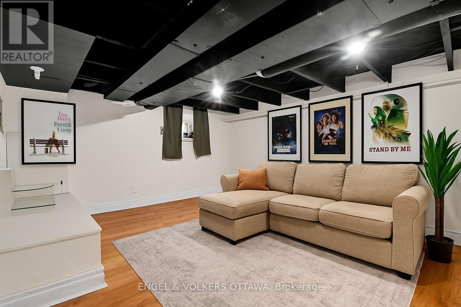 104 King Edward Avenue, Ottawa, ON - Indoor