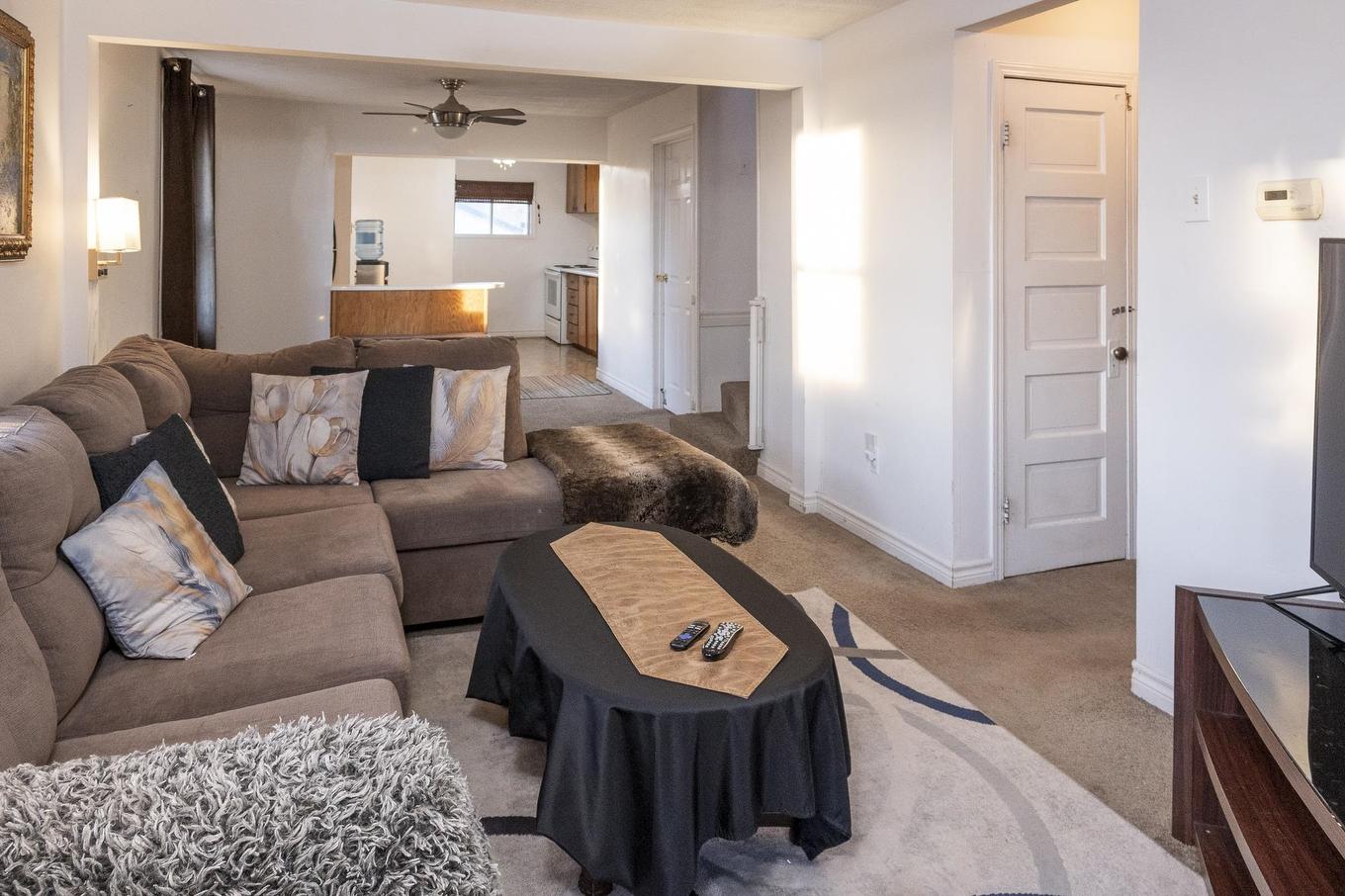 237 Amelia Street W, Thunder Bay, ON - Indoor Photo Showing Living Room