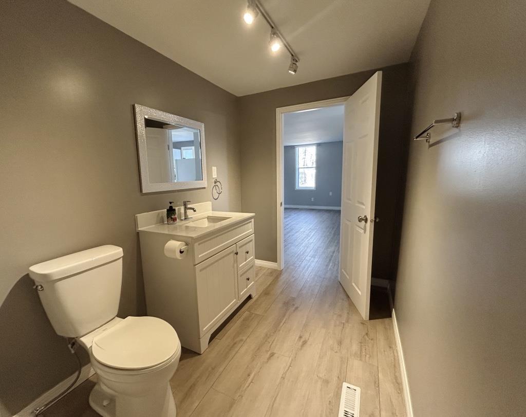 1007 Sunset Drive, Fort Frances, ON - Indoor Photo Showing Bathroom