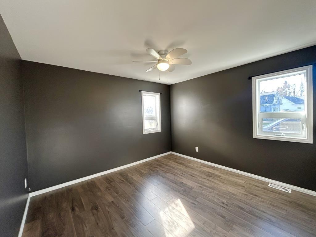 1007 Sunset Drive, Fort Frances, ON - Indoor Photo Showing Other Room