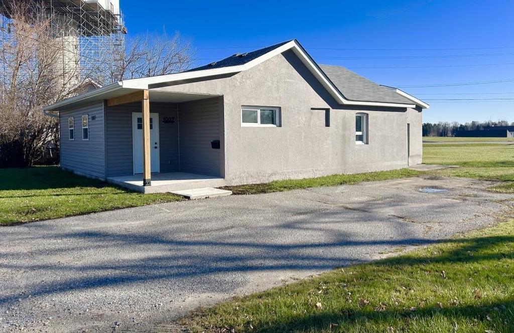 1007 Sunset Drive, Fort Frances, ON - Outdoor