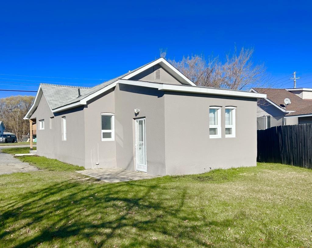 1007 Sunset Drive, Fort Frances, ON - Outdoor