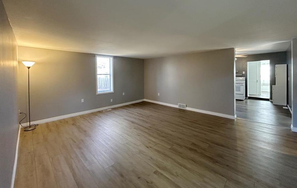 1007 Sunset Drive, Fort Frances, ON - Indoor Photo Showing Other Room