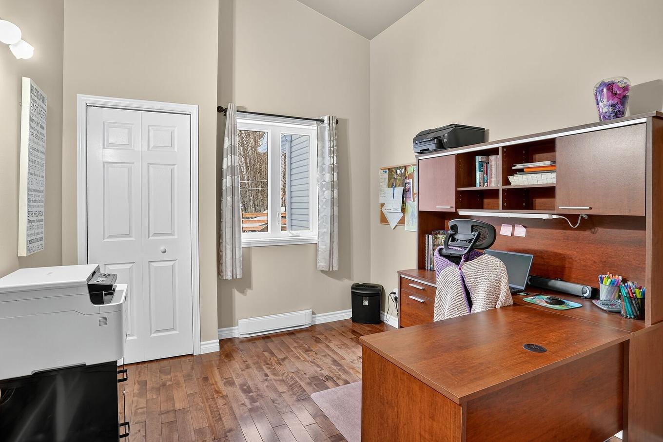 Bedroom - 745 Côte St-Nicholas, Saint-Colomban, QC - Indoor Photo Showing Office