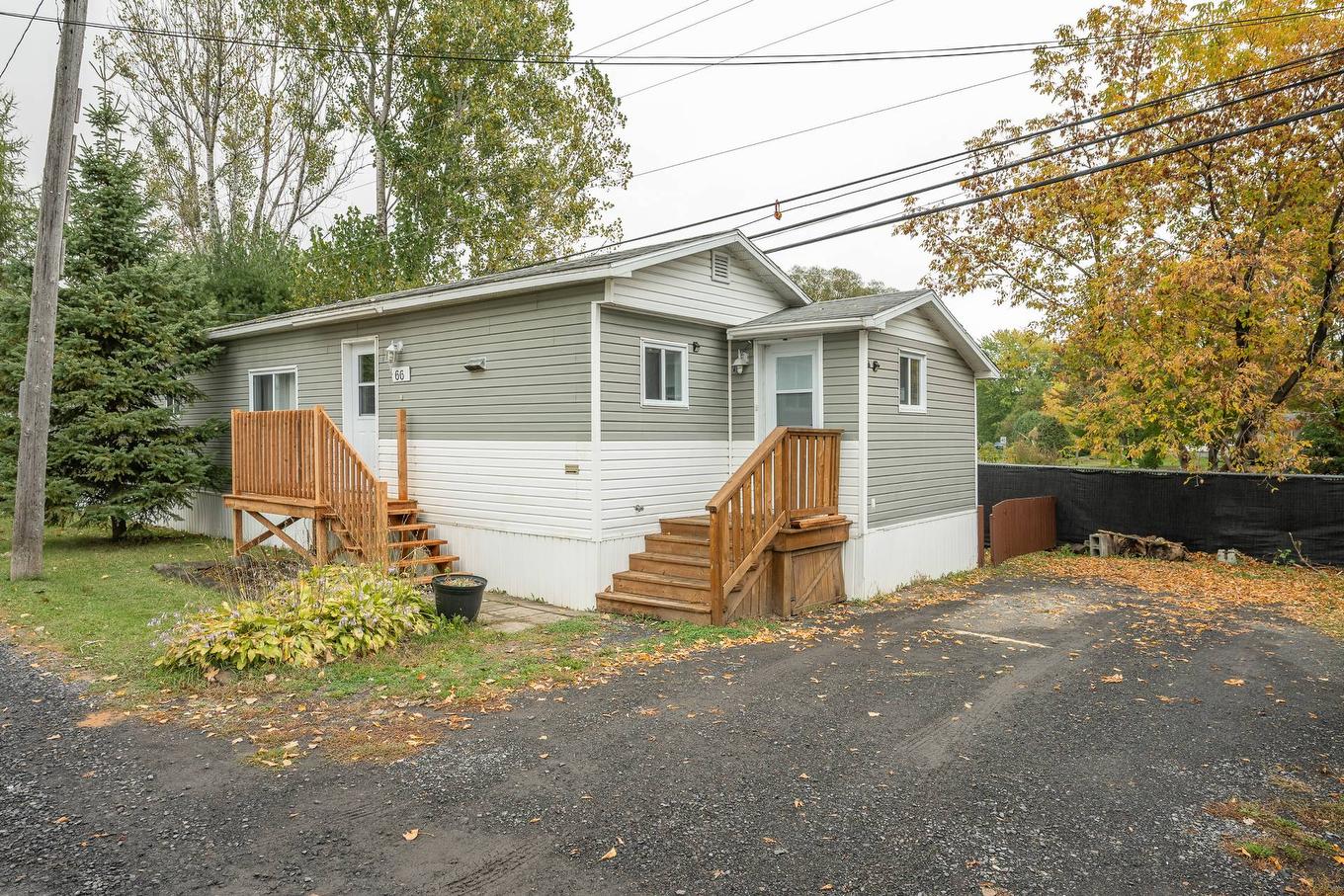 Frontage - 66 Rue Jacqueline, Saint-Jean-Sur-Richelieu, QC - Outdoor