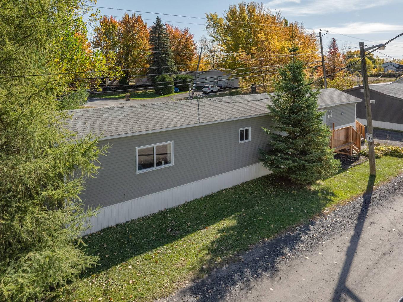 Overall view - 66 Rue Jacqueline, Saint-Jean-Sur-Richelieu, QC - Outdoor