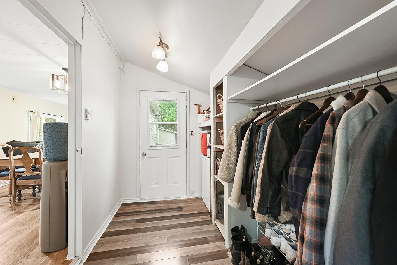 Hall - 66 Rue Jacqueline, Saint-Jean-Sur-Richelieu, QC - Indoor With Storage