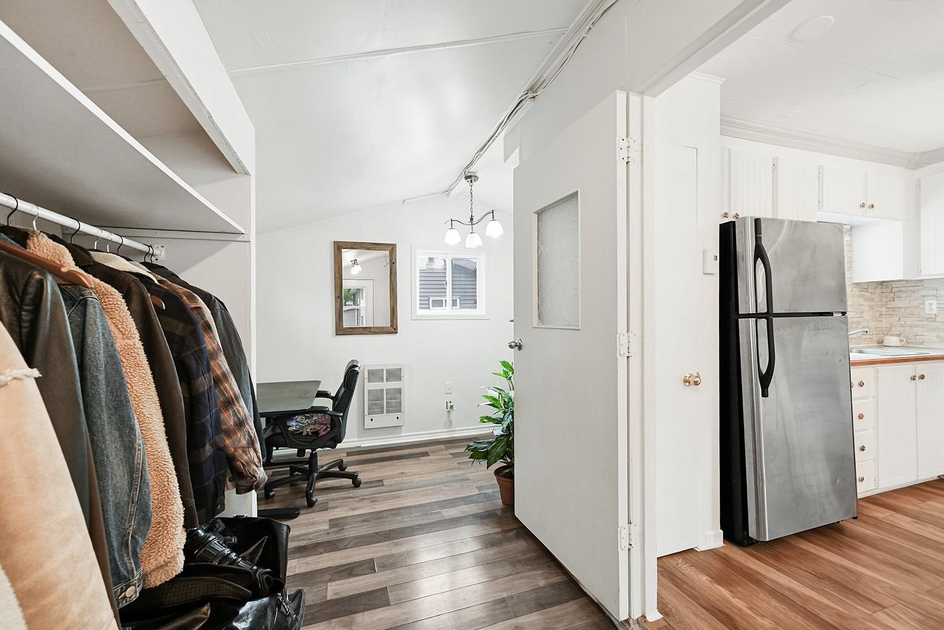 Hall - 66 Rue Jacqueline, Saint-Jean-Sur-Richelieu, QC - Indoor With Storage