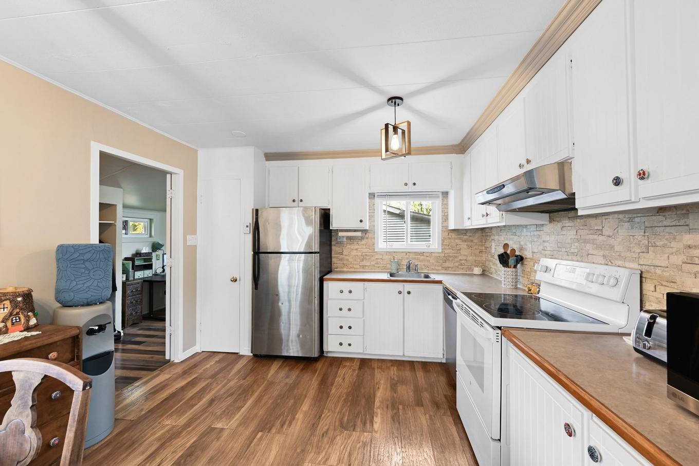 Kitchen - 66 Rue Jacqueline, Saint-Jean-Sur-Richelieu, QC - Indoor Photo Showing Kitchen