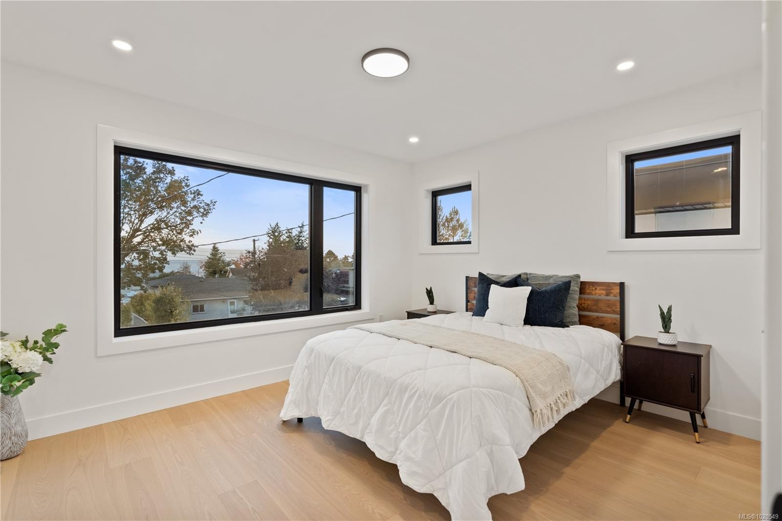 1342 Wood St, Esquimalt, BC