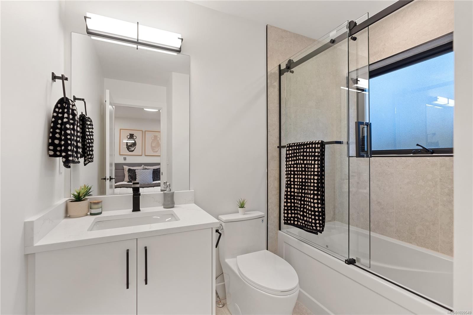 1342 Wood St, Esquimalt, BC