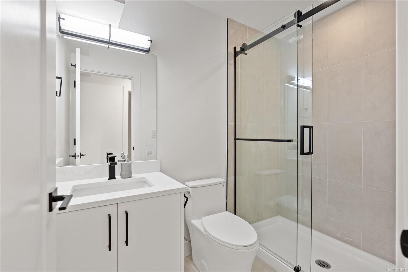 1342 Wood St, Esquimalt, BC