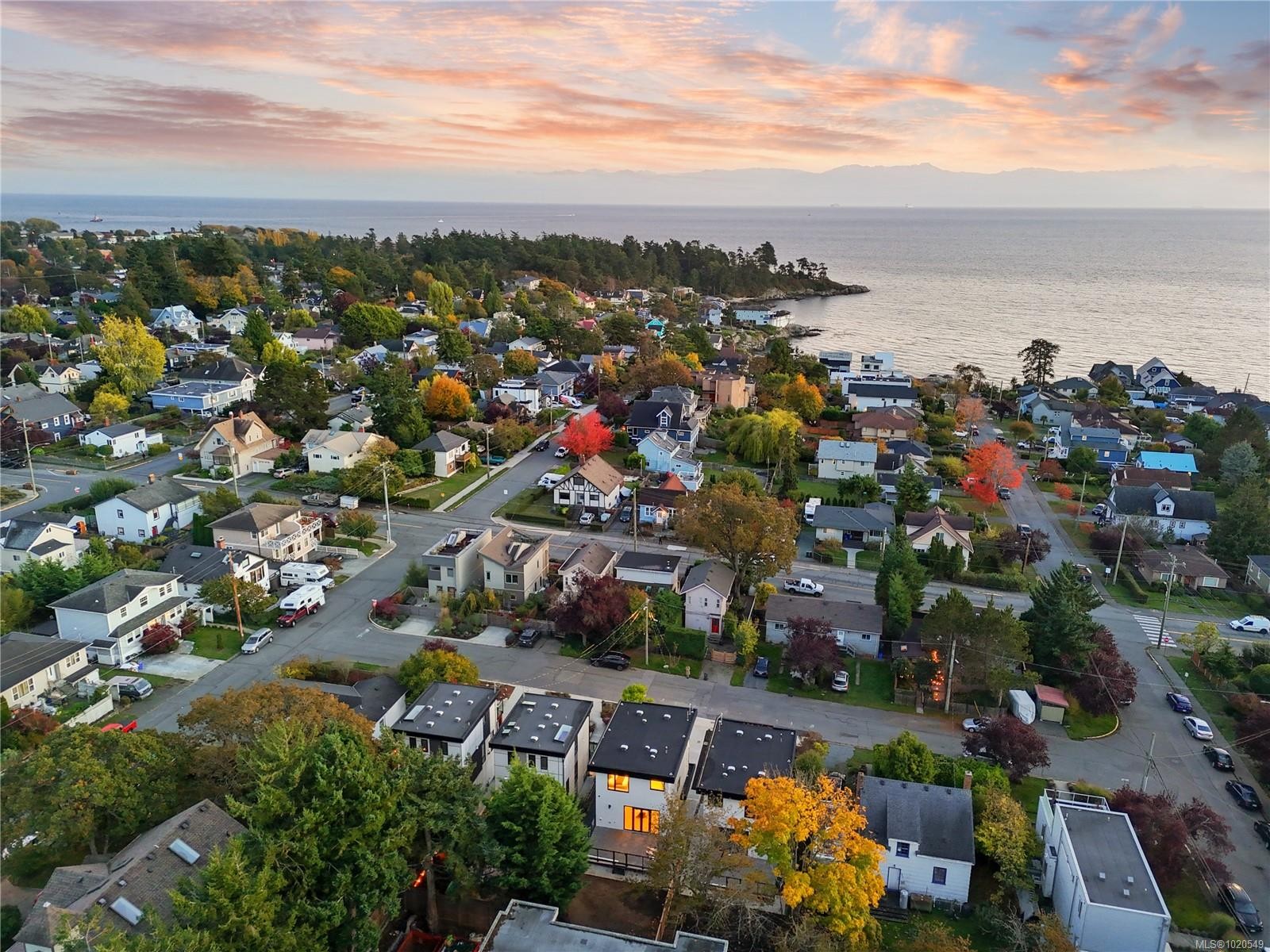 1342 Wood St, Esquimalt, BC