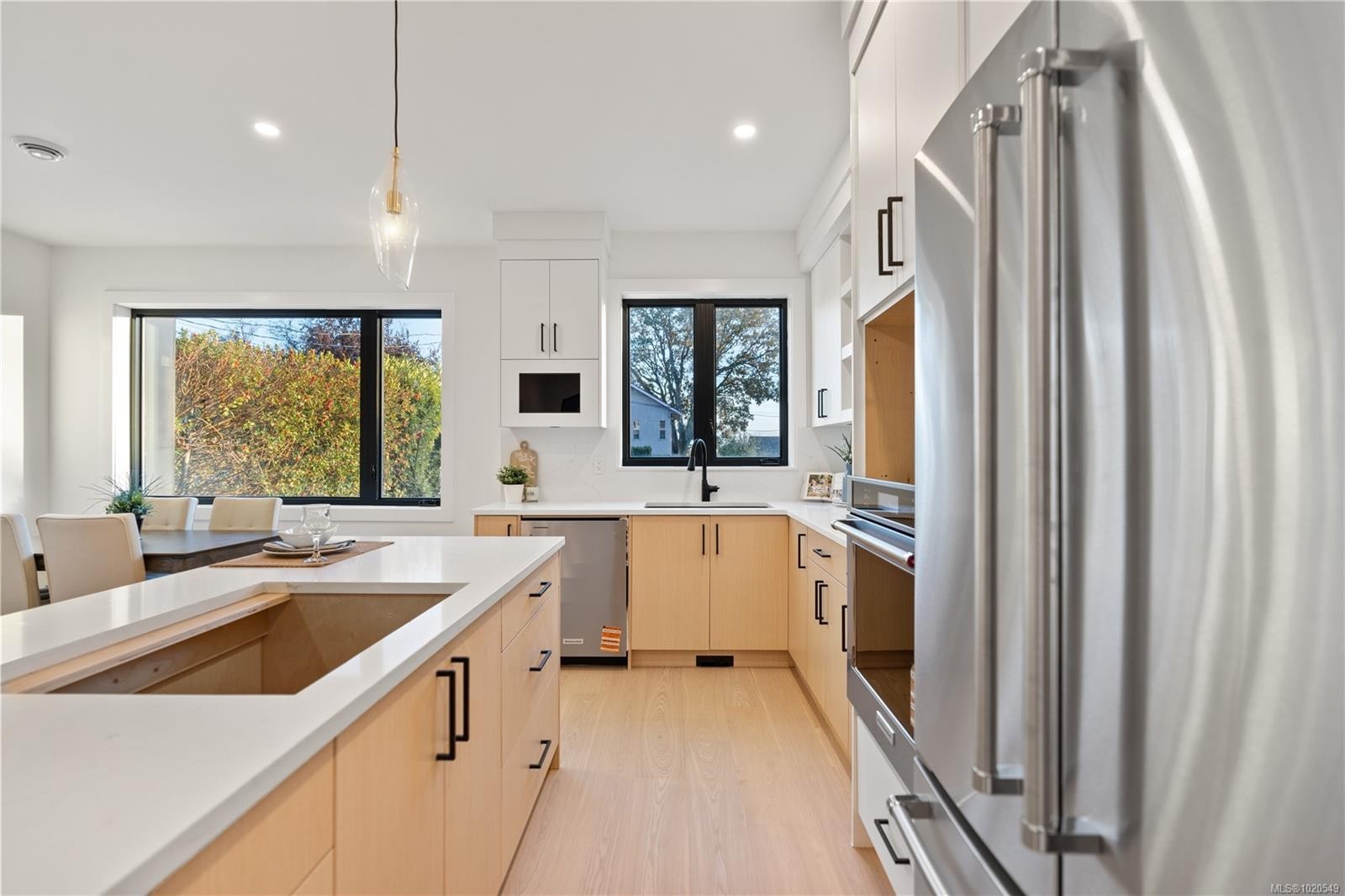 1342 Wood St, Esquimalt, BC