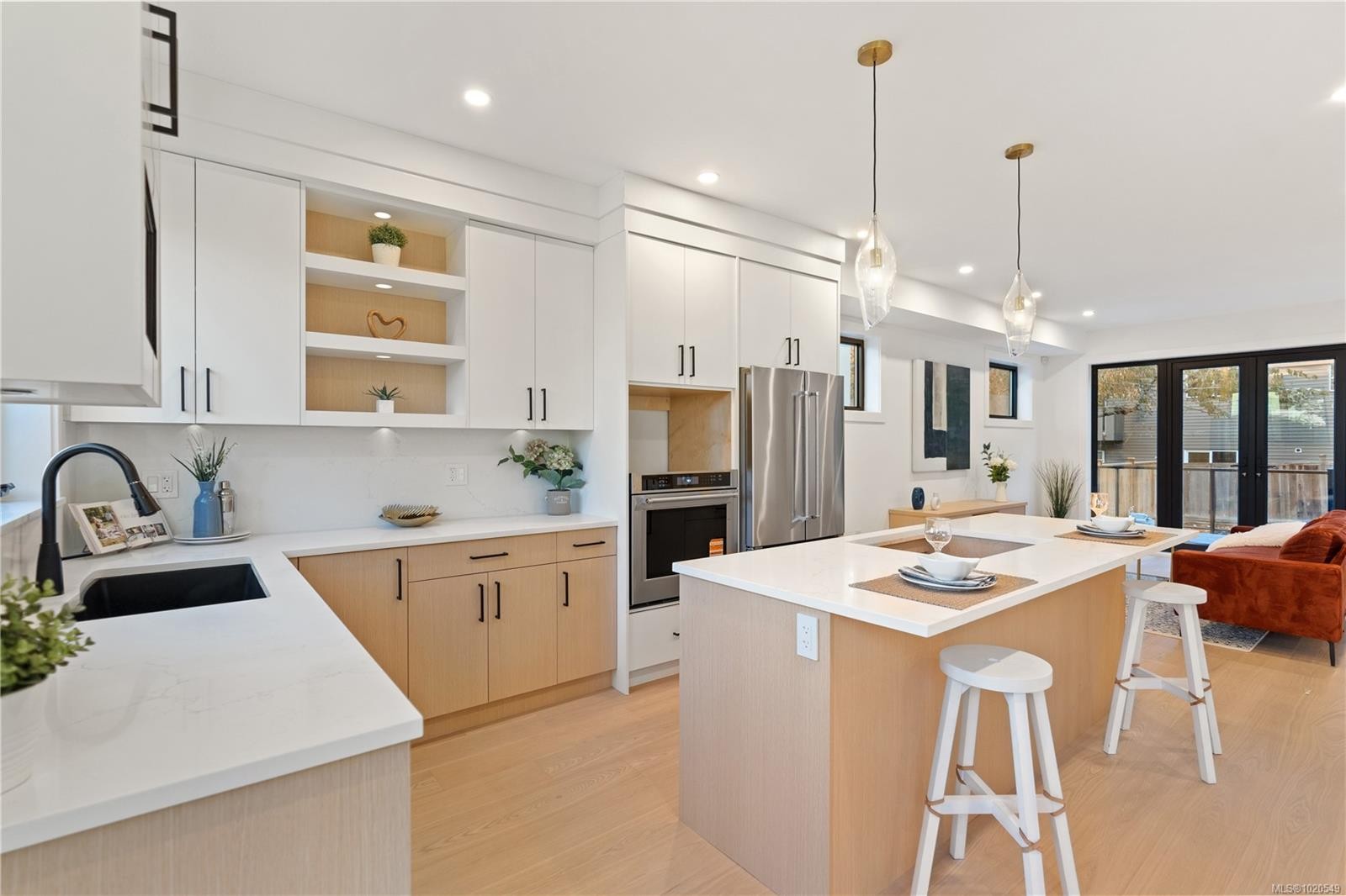 1342 Wood St, Esquimalt, BC