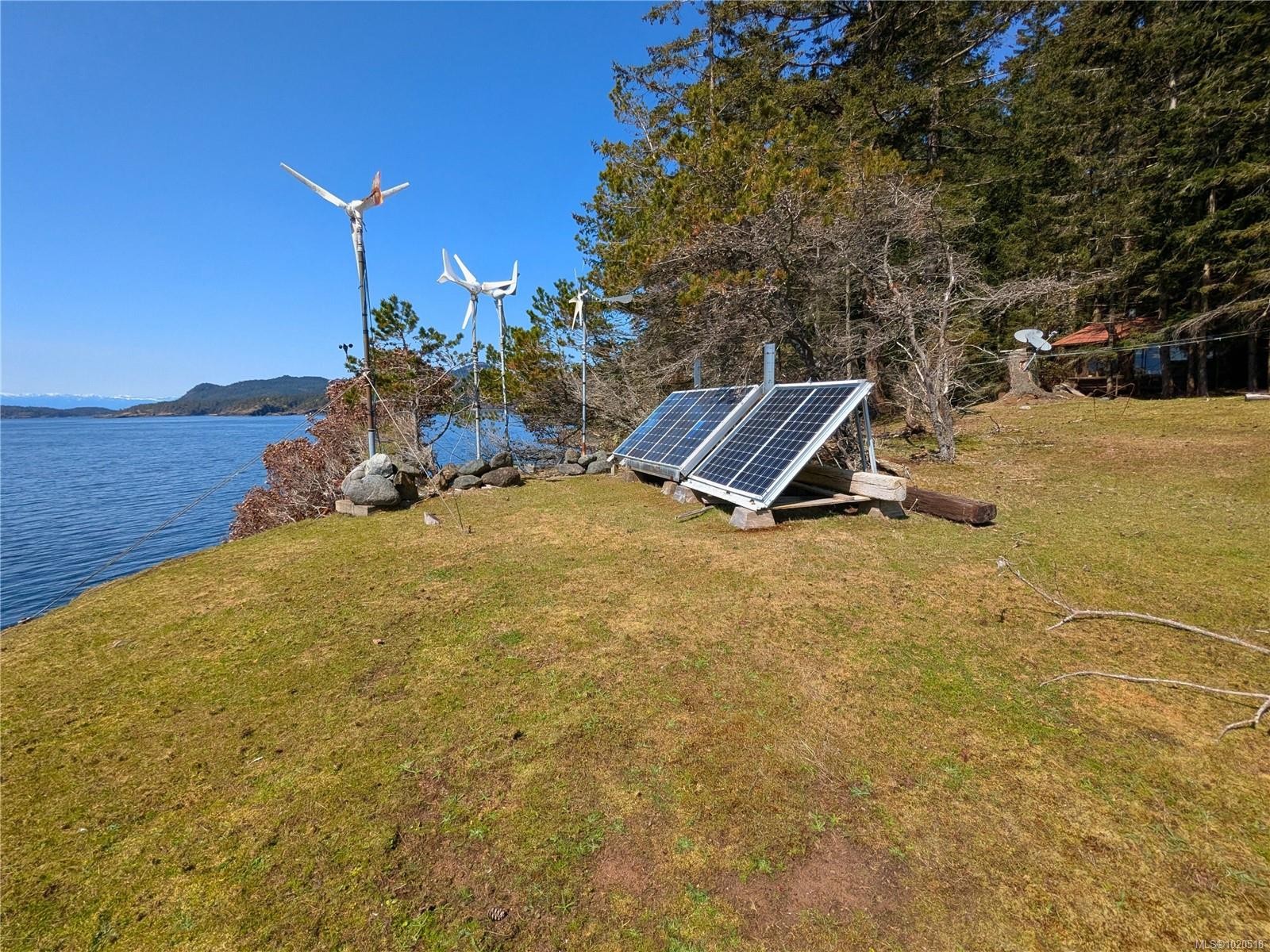 3 Grant Rd, Lasqueti Island, BC
