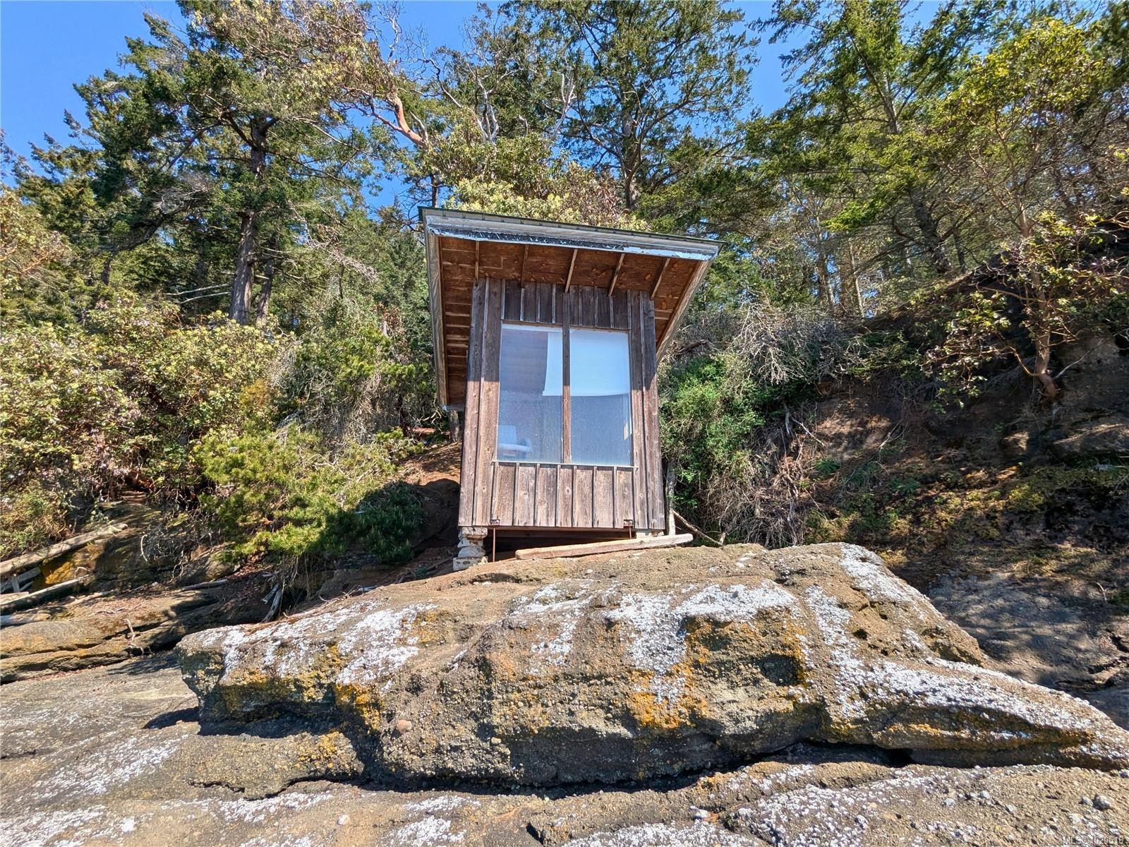 3 Grant Rd, Lasqueti Island, BC