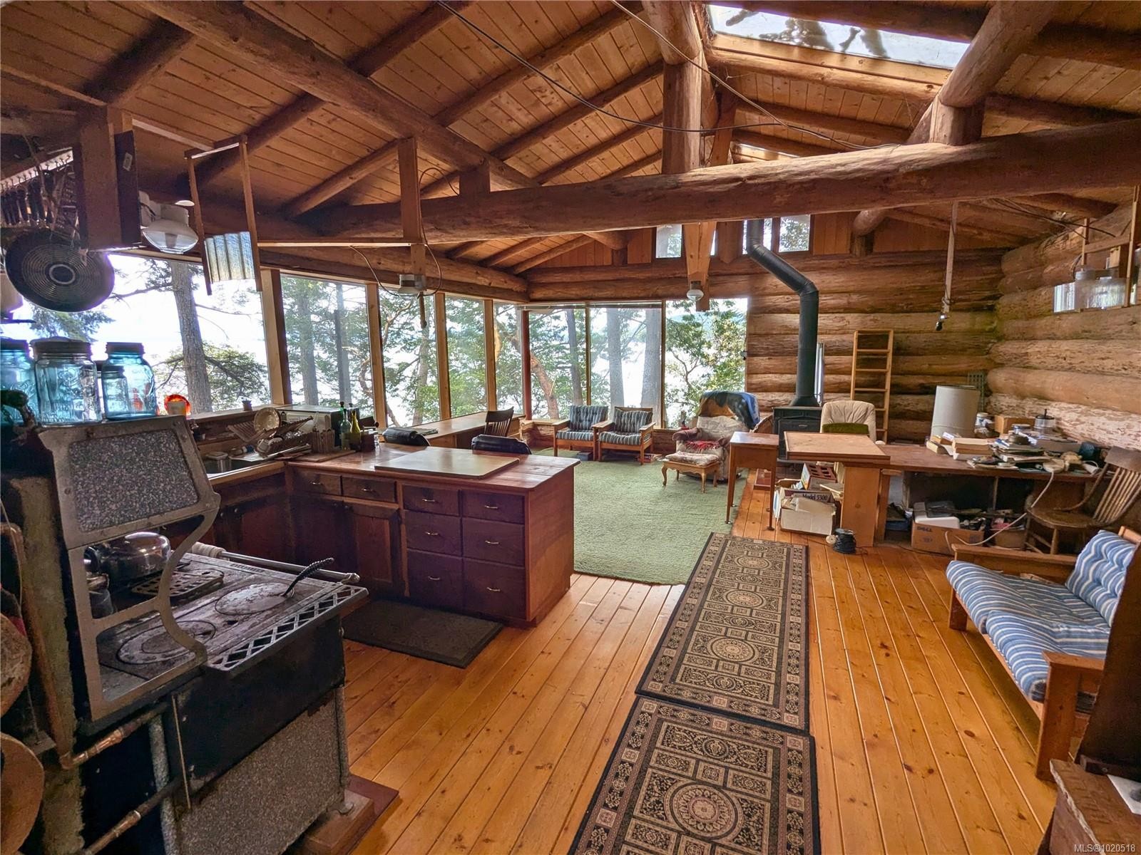 3 Grant Rd, Lasqueti Island, BC