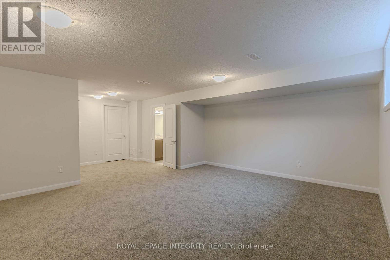 66 Osler Street, Ottawa, ON - Indoor Photo Showing Other Room