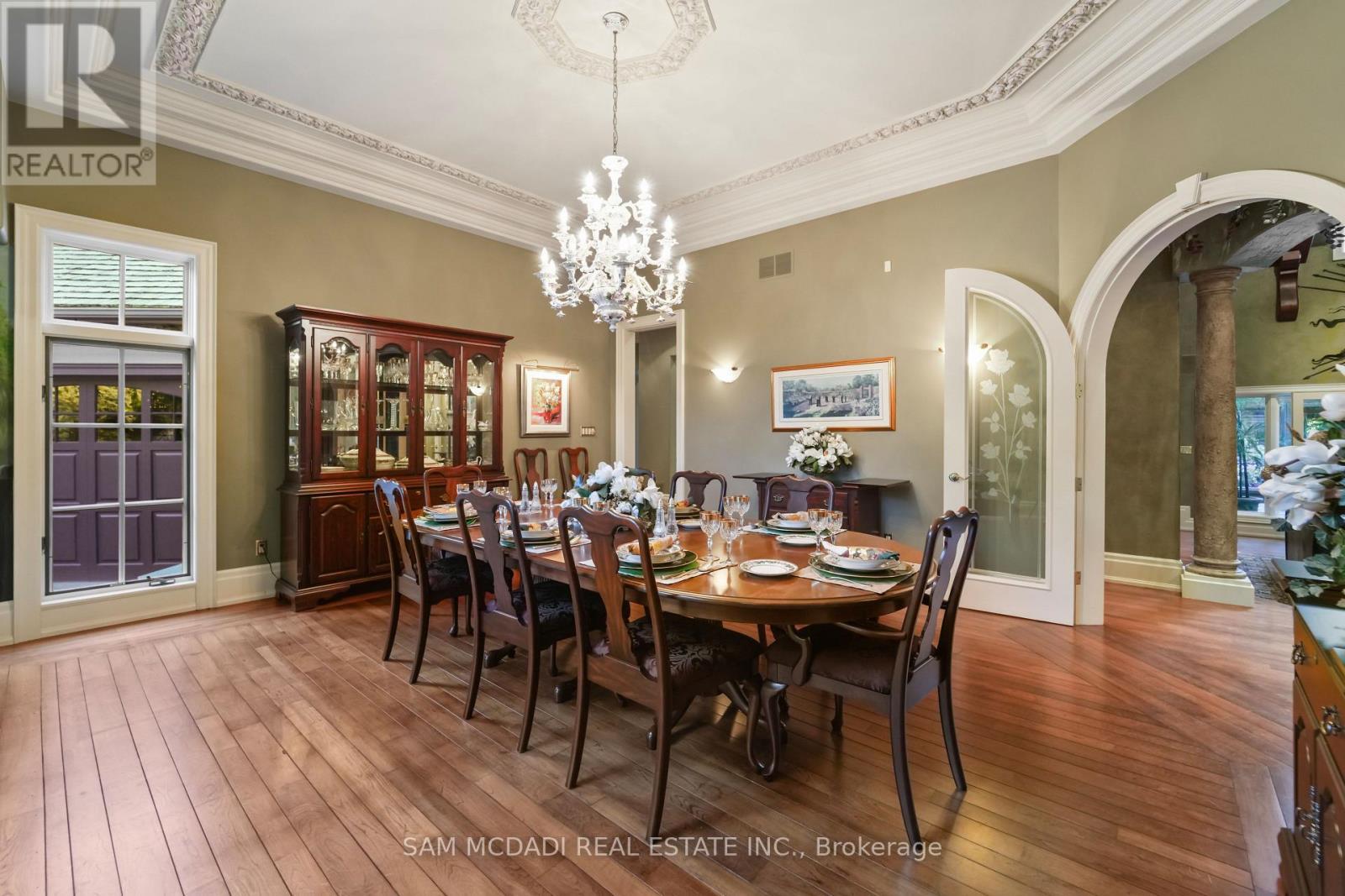 10140 Pineview Trail, Milton, ON - Indoor Photo Showing Dining Room
