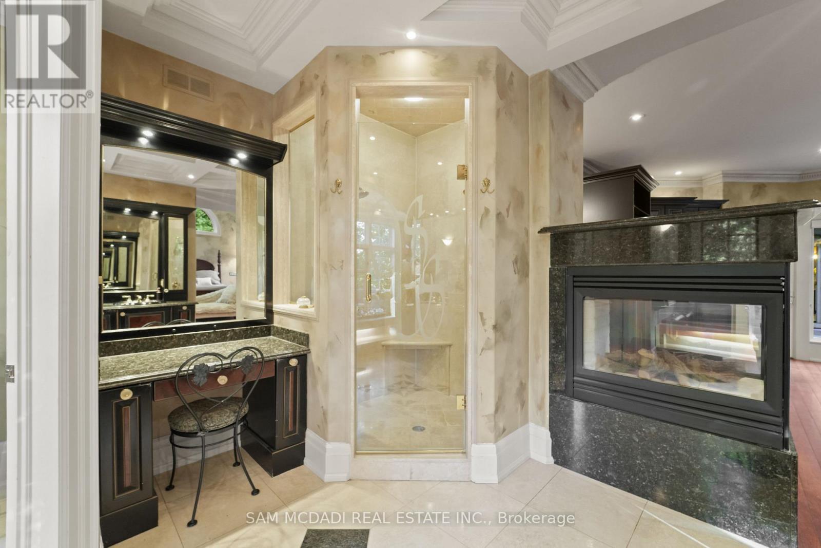 10140 Pineview Trail, Milton, ON - Indoor Photo Showing Other Room With Fireplace