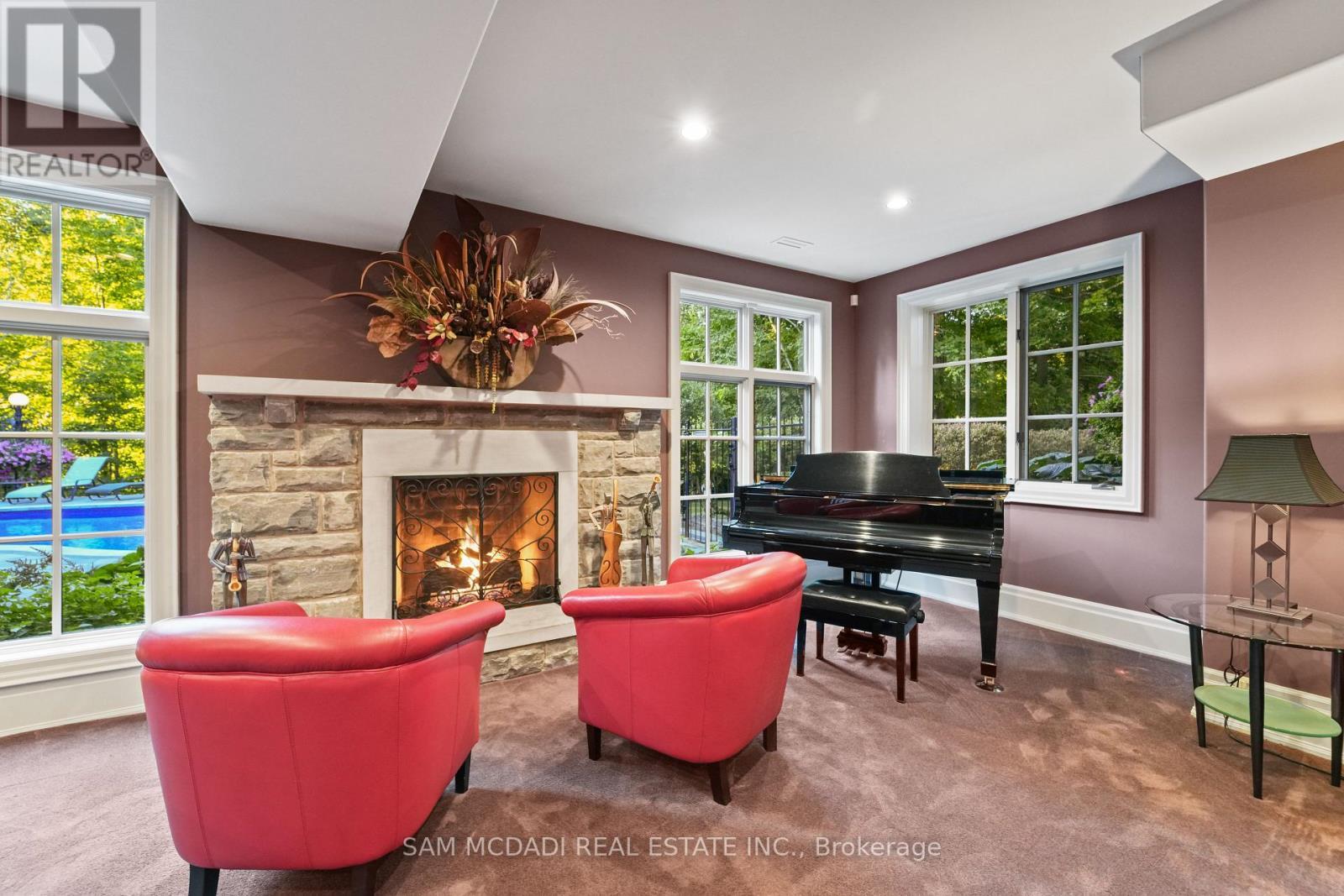10140 Pineview Trail, Milton, ON - Indoor With Fireplace