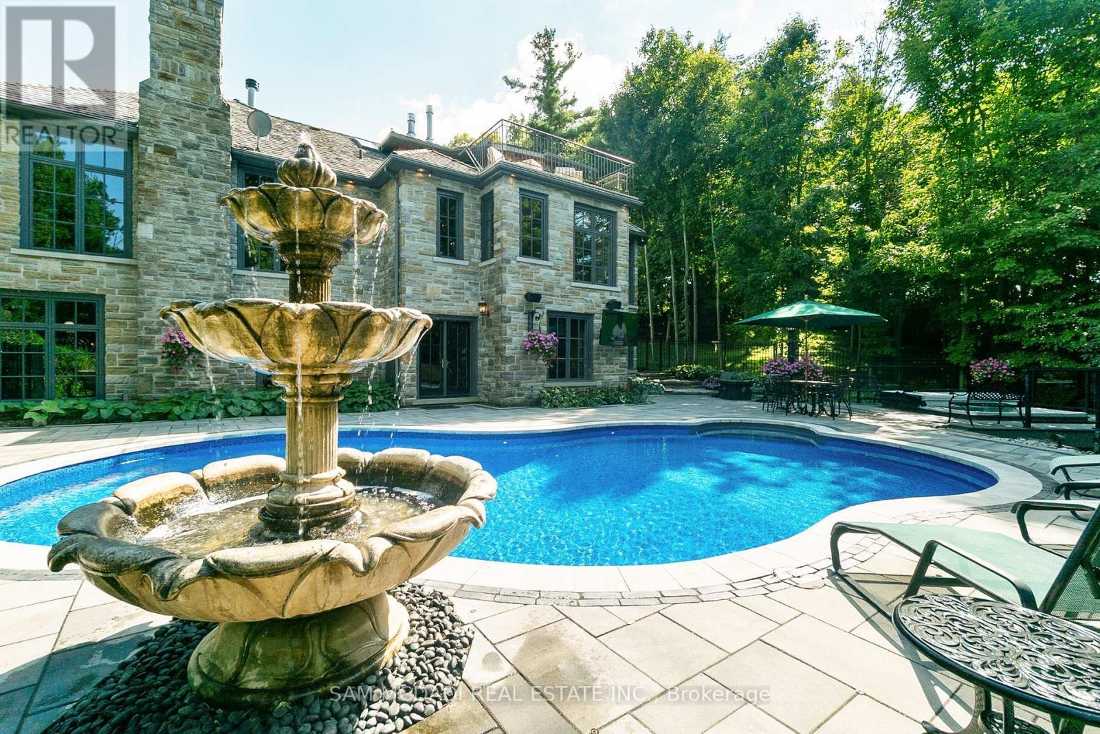 10140 Pineview Trail, Milton, ON - Outdoor With In Ground Pool With Deck Patio Veranda