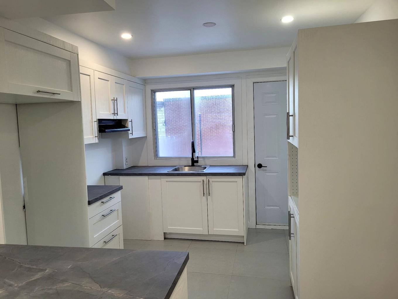 Cuisine - 4737 - 4739 Rue De Castille, Montréal (Montréal-Nord), QC - Indoor