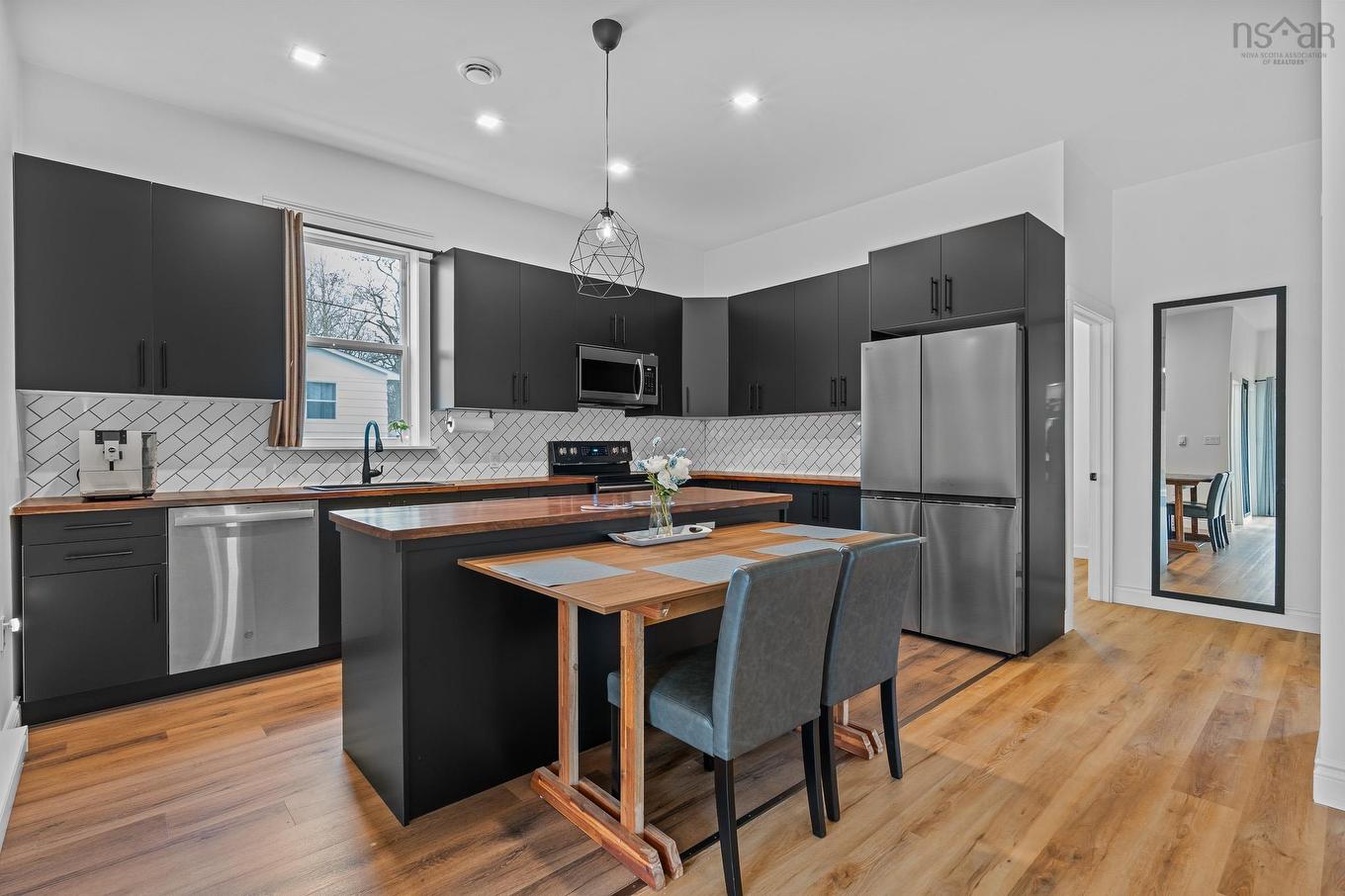 1589 King Street, Windsor, NS