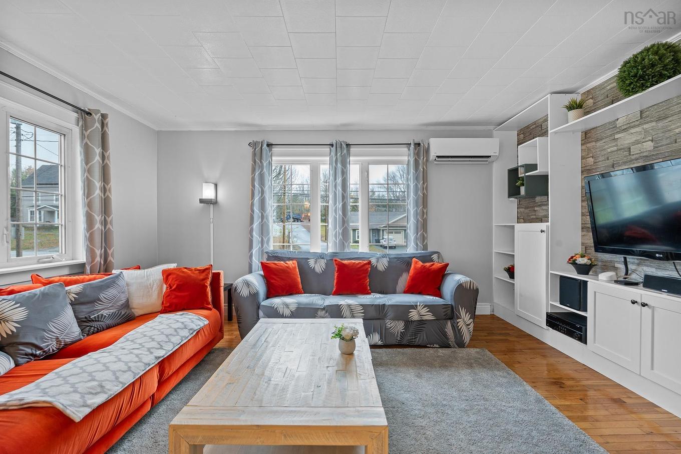 1589 King Street, Windsor, NS