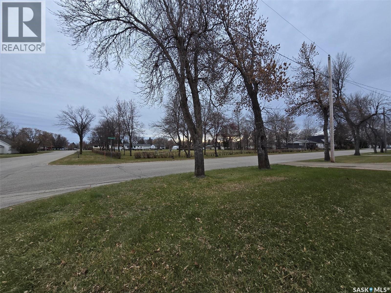 250 4Th Avenue, Broadview, SK - Outdoor With View