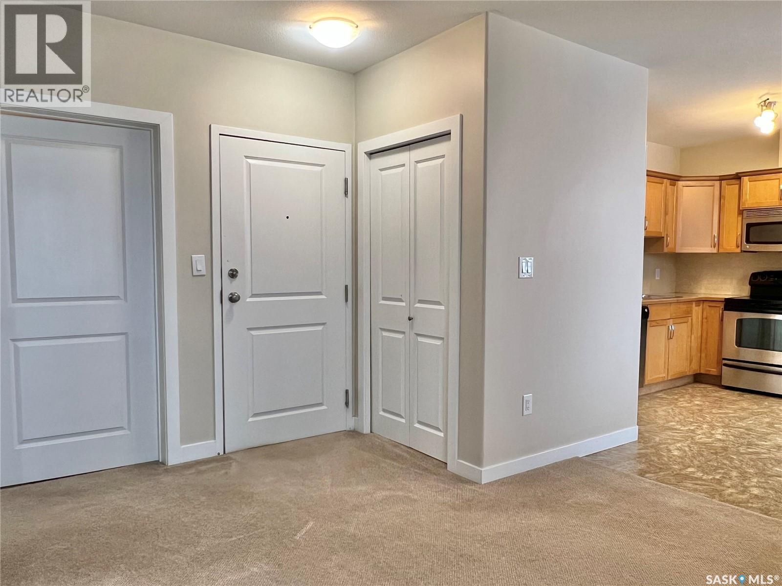 112 302 Bemister Avenue E, Melfort, SK - Indoor