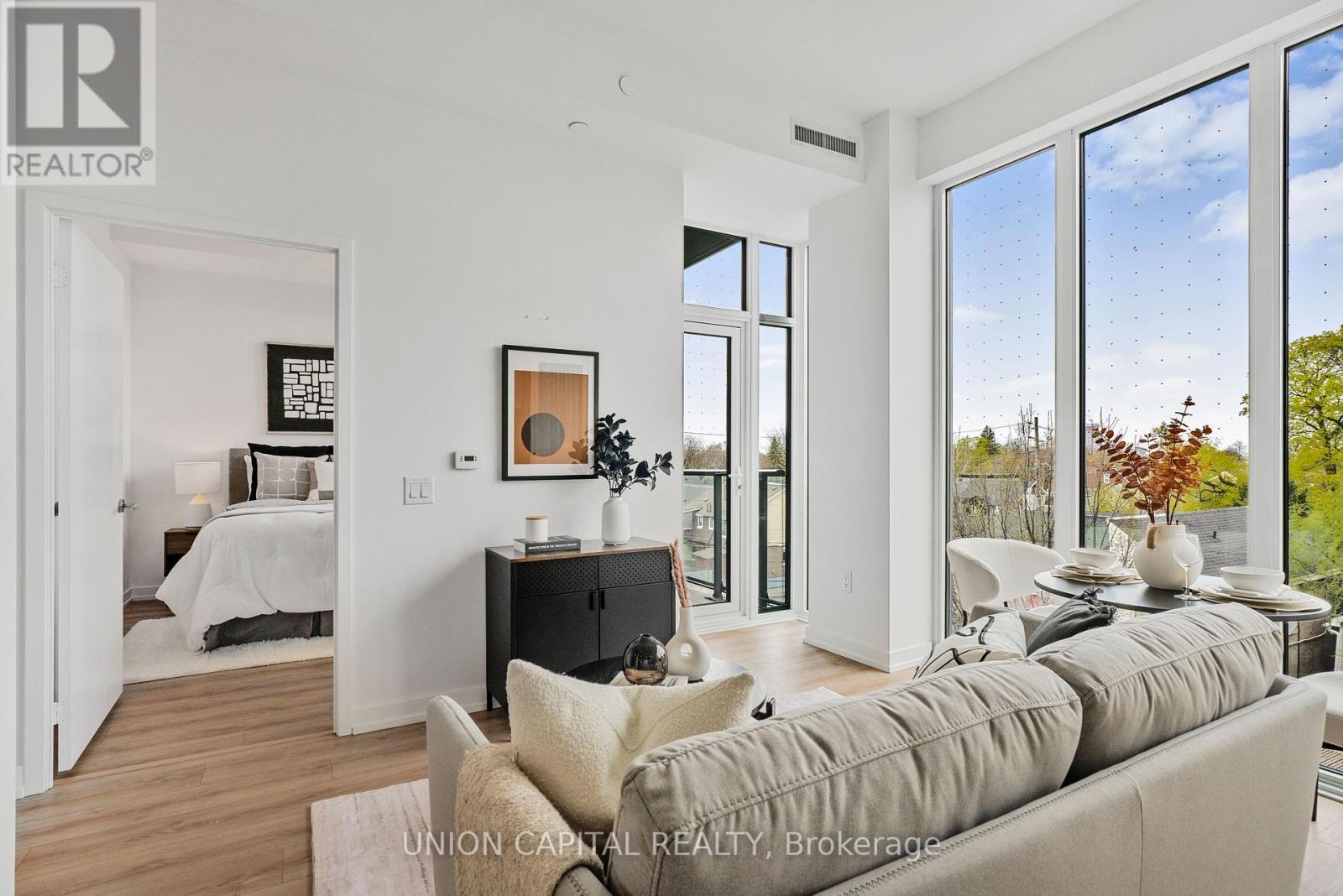 306 - 500 Dupont Street, Toronto, ON - Indoor