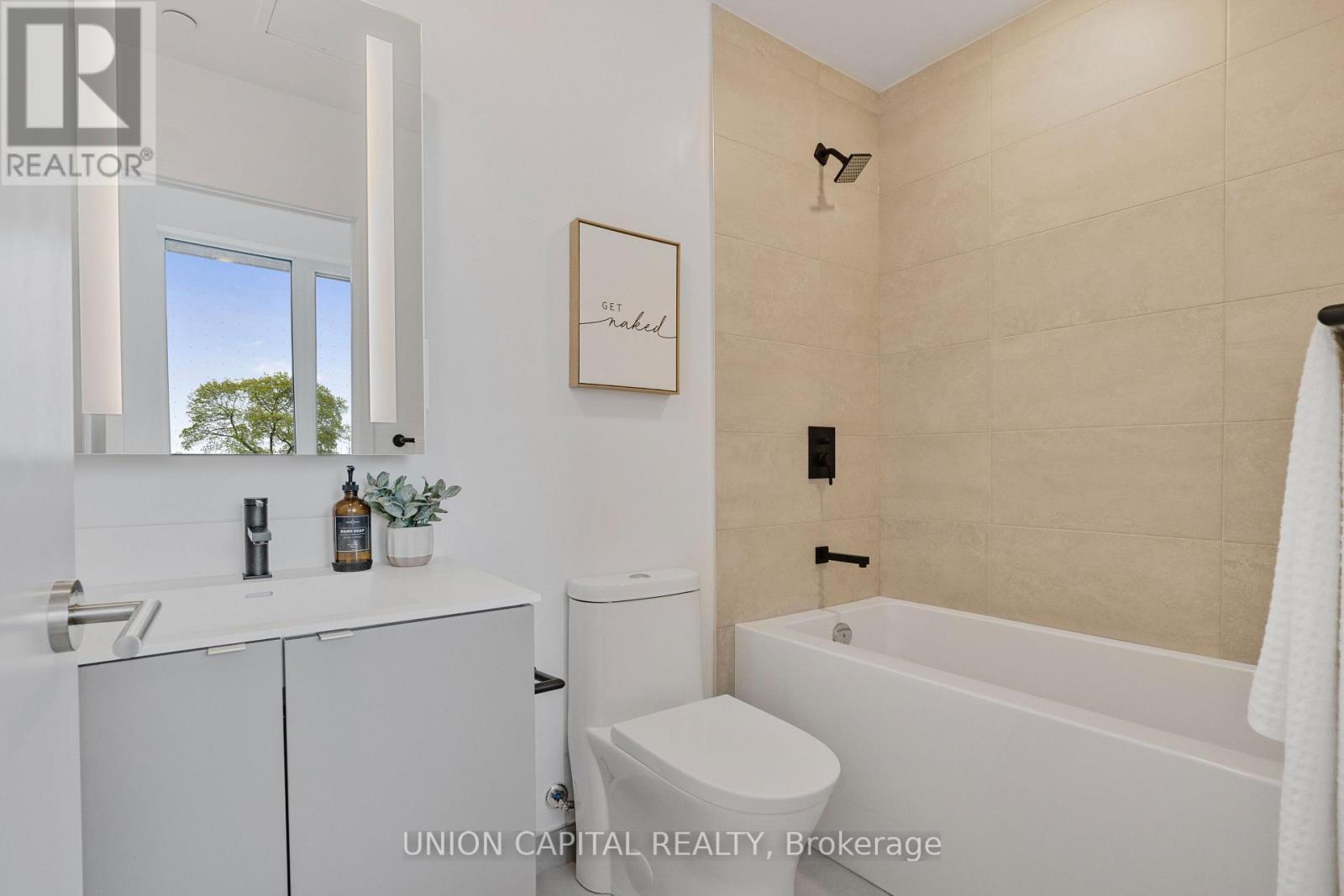 306 - 500 Dupont Street, Toronto, ON - Indoor Photo Showing Bathroom