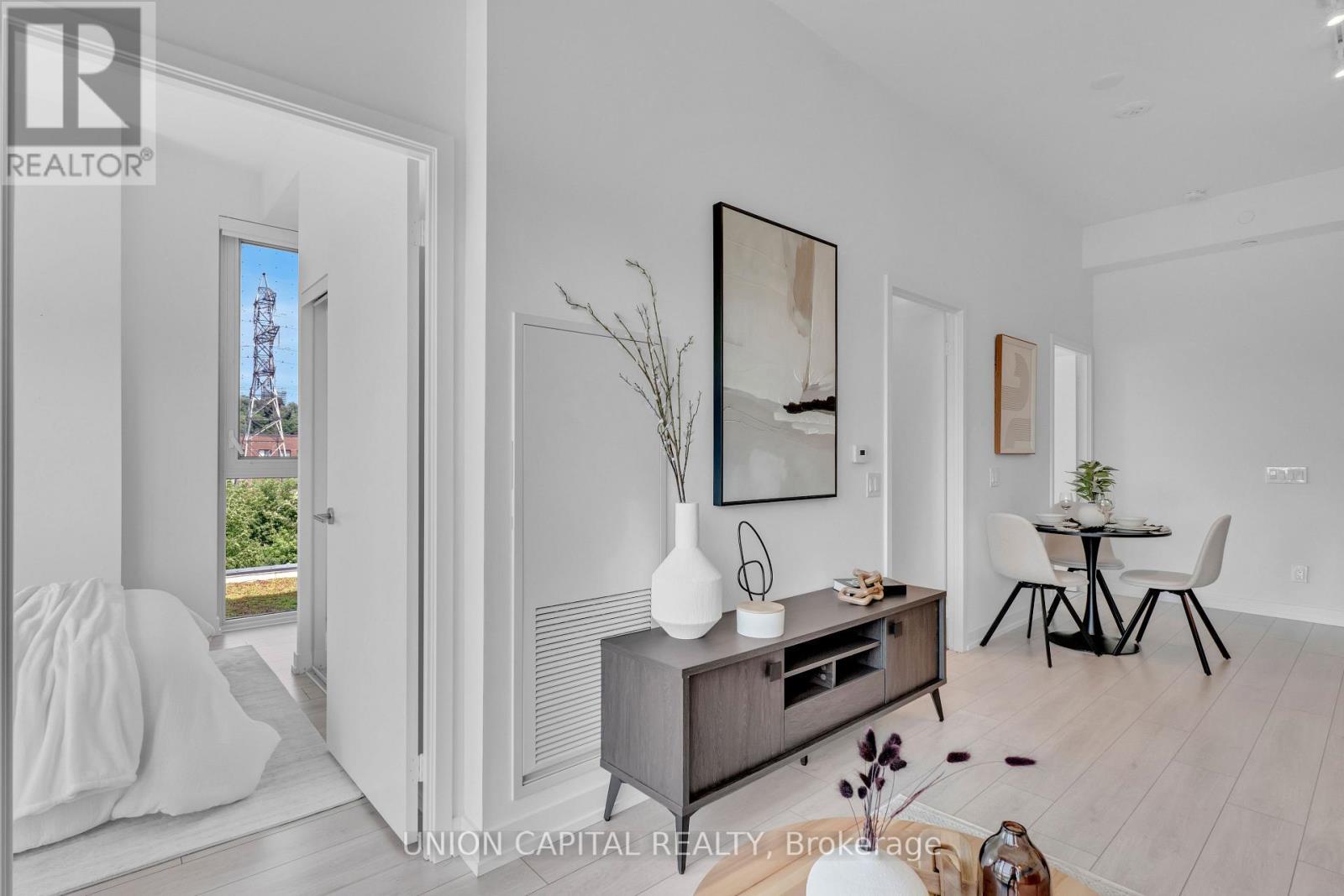 308 - 500 Dupont Street, Toronto, ON - Indoor Photo Showing Other Room