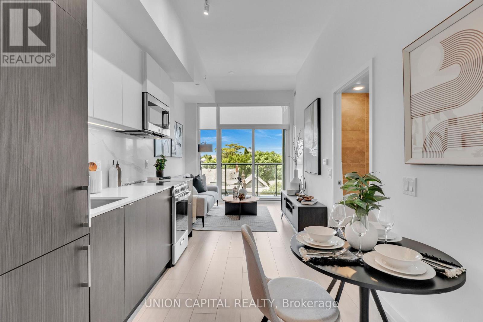 308 - 500 Dupont Street, Toronto, ON - Indoor Photo Showing Dining Room