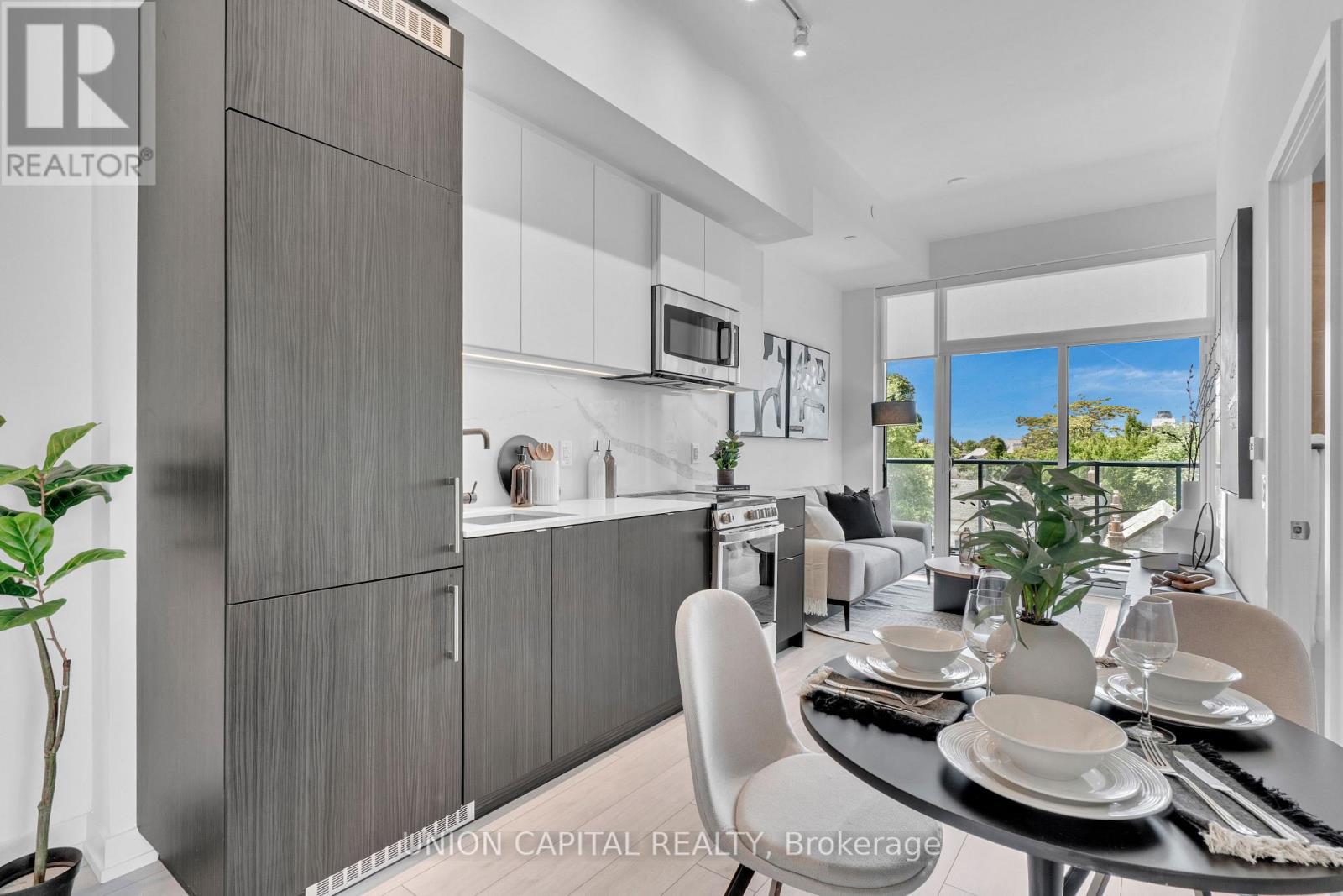 308 - 500 Dupont Street, Toronto, ON - Indoor Photo Showing Dining Room