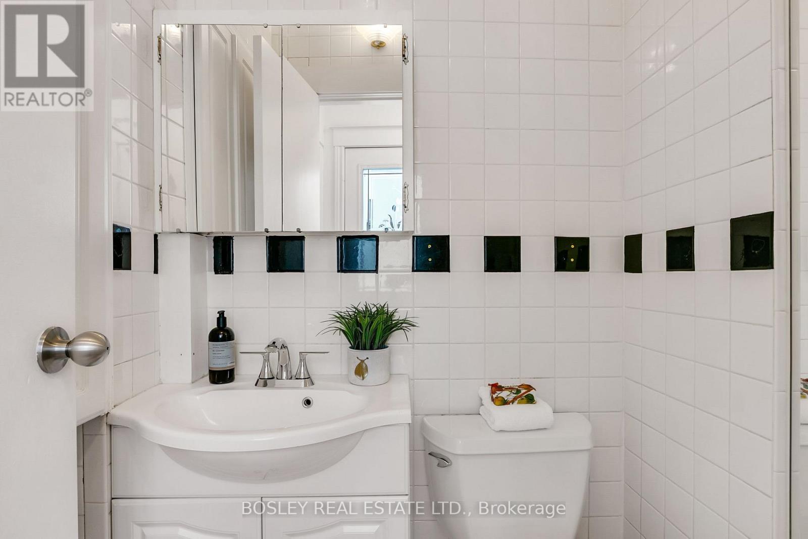 Main And Rear - 108 Moberly Avenue, Toronto, ON - Indoor Photo Showing Bathroom