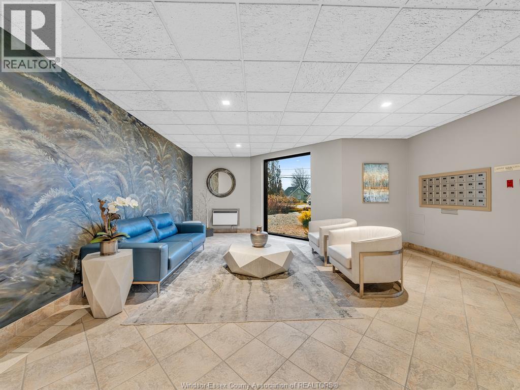 109 Robson Rd. Unit# 201, Leamington, ON - Indoor Photo Showing Other Room