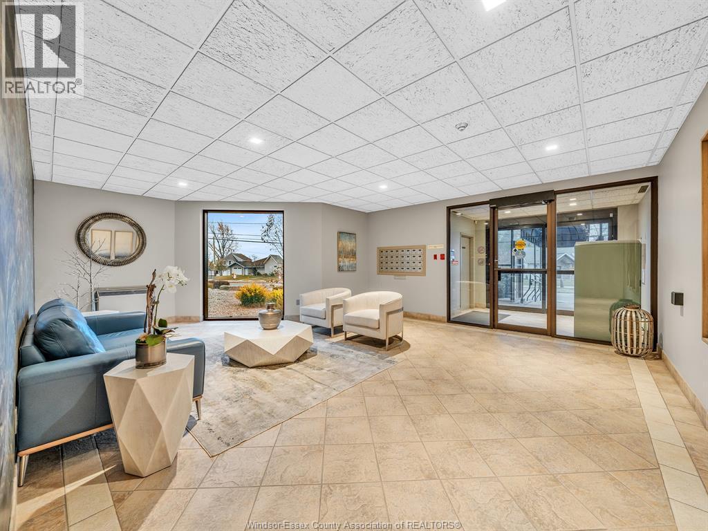 109 Robson Rd. Unit# 201, Leamington, ON - Indoor Photo Showing Other Room