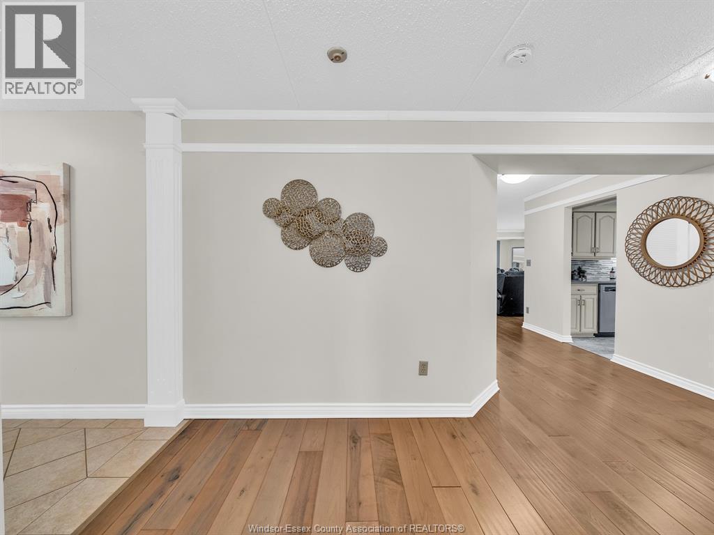 109 Robson Rd. Unit# 201, Leamington, ON - Indoor Photo Showing Other Room