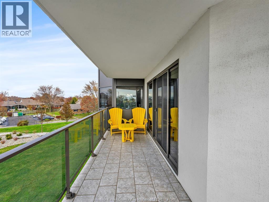 109 Robson Rd. Unit# 201, Leamington, ON - Outdoor With Balcony With Exterior