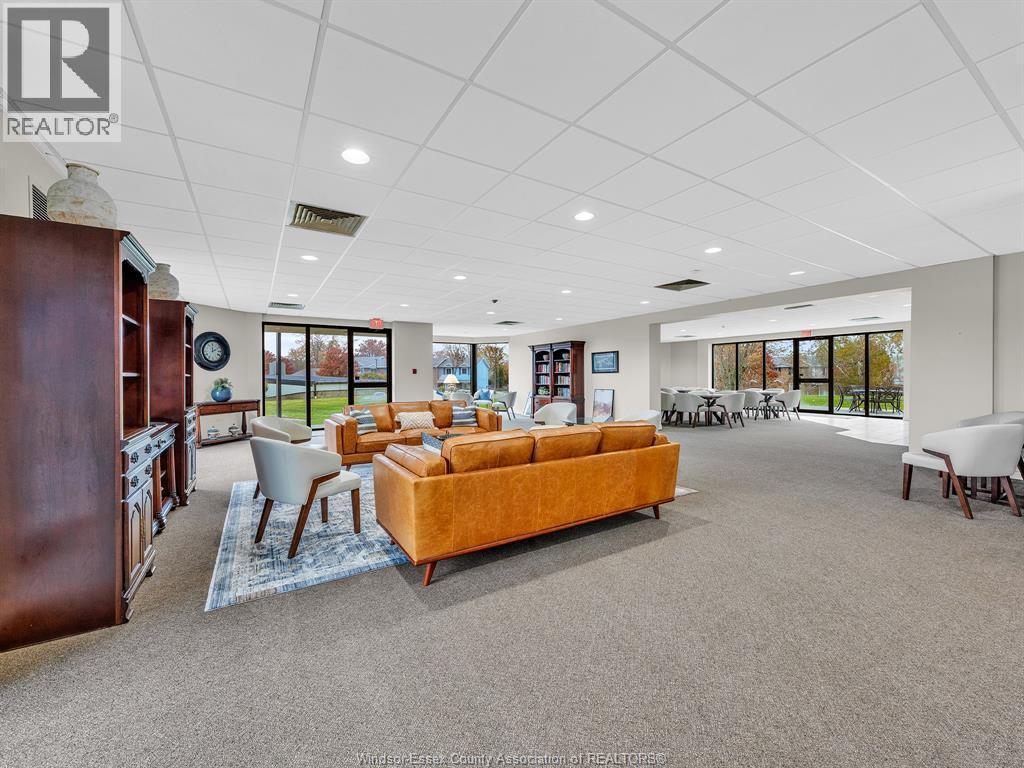 109 Robson Rd. Unit# 201, Leamington, ON - Indoor Photo Showing Other Room