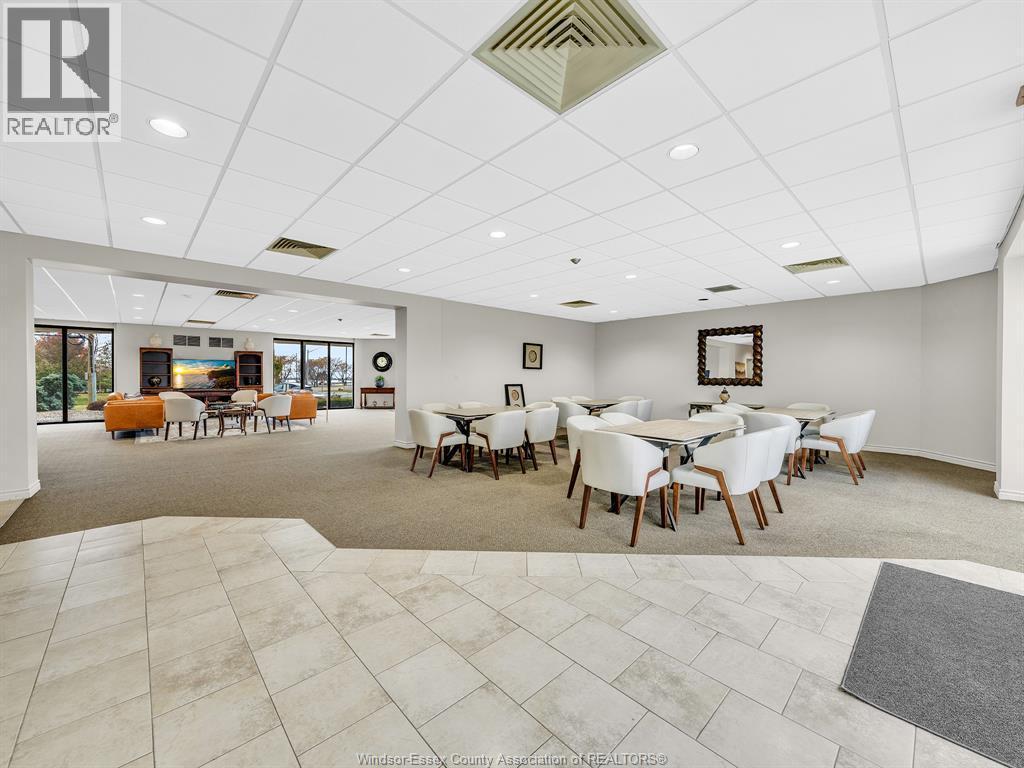 109 Robson Rd. Unit# 201, Leamington, ON - Indoor Photo Showing Other Room