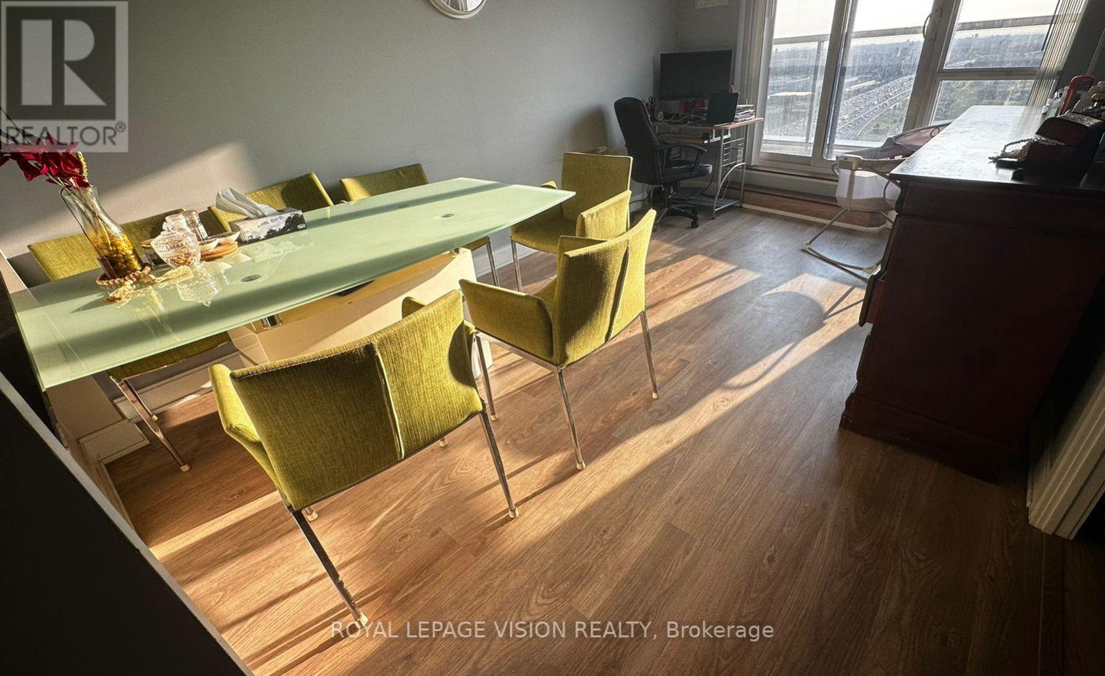 3708 - 125 Village Green Square, Toronto, ON - Indoor Photo Showing Other Room