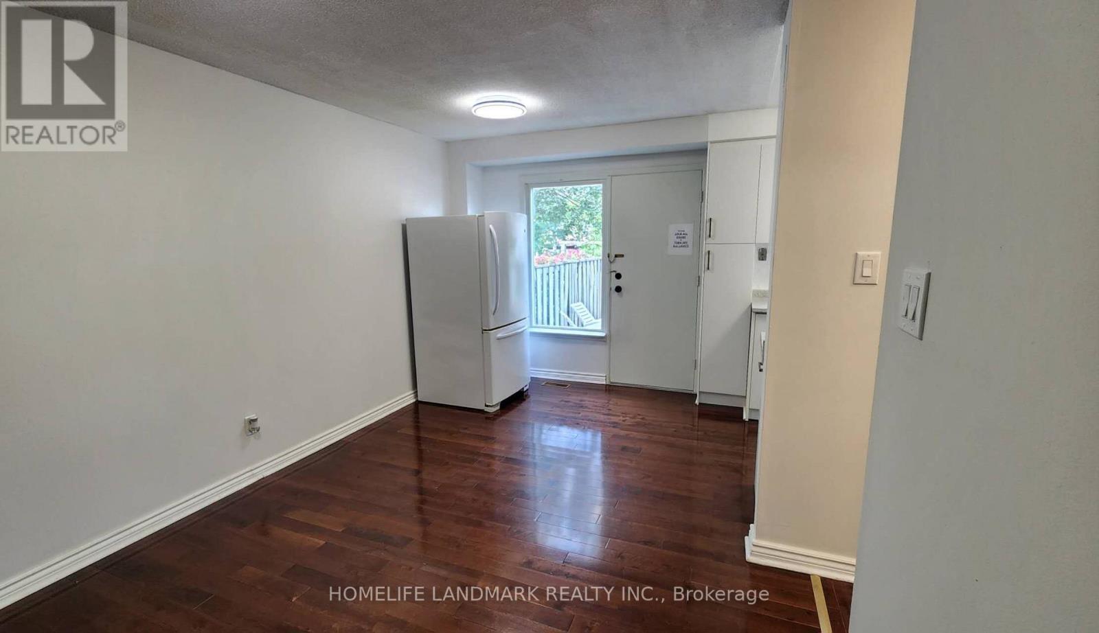 6 - 44 Chester Le Boulevard, Toronto, ON - Indoor Photo Showing Other Room