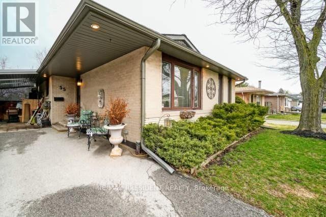 55 Esplanade Road, Brampton, ON - Outdoor